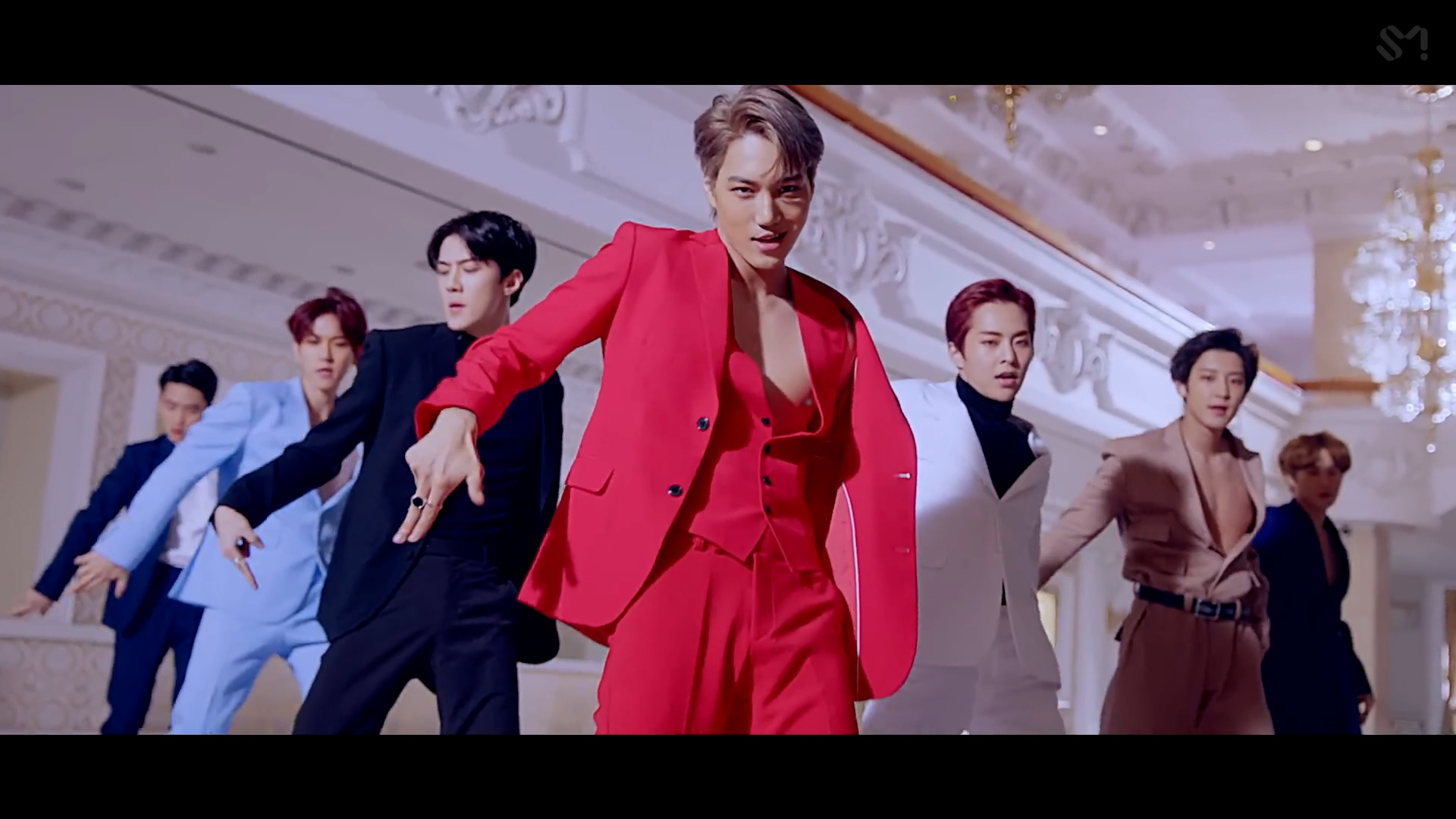 EXO  'Love Shot' DF MV Preview