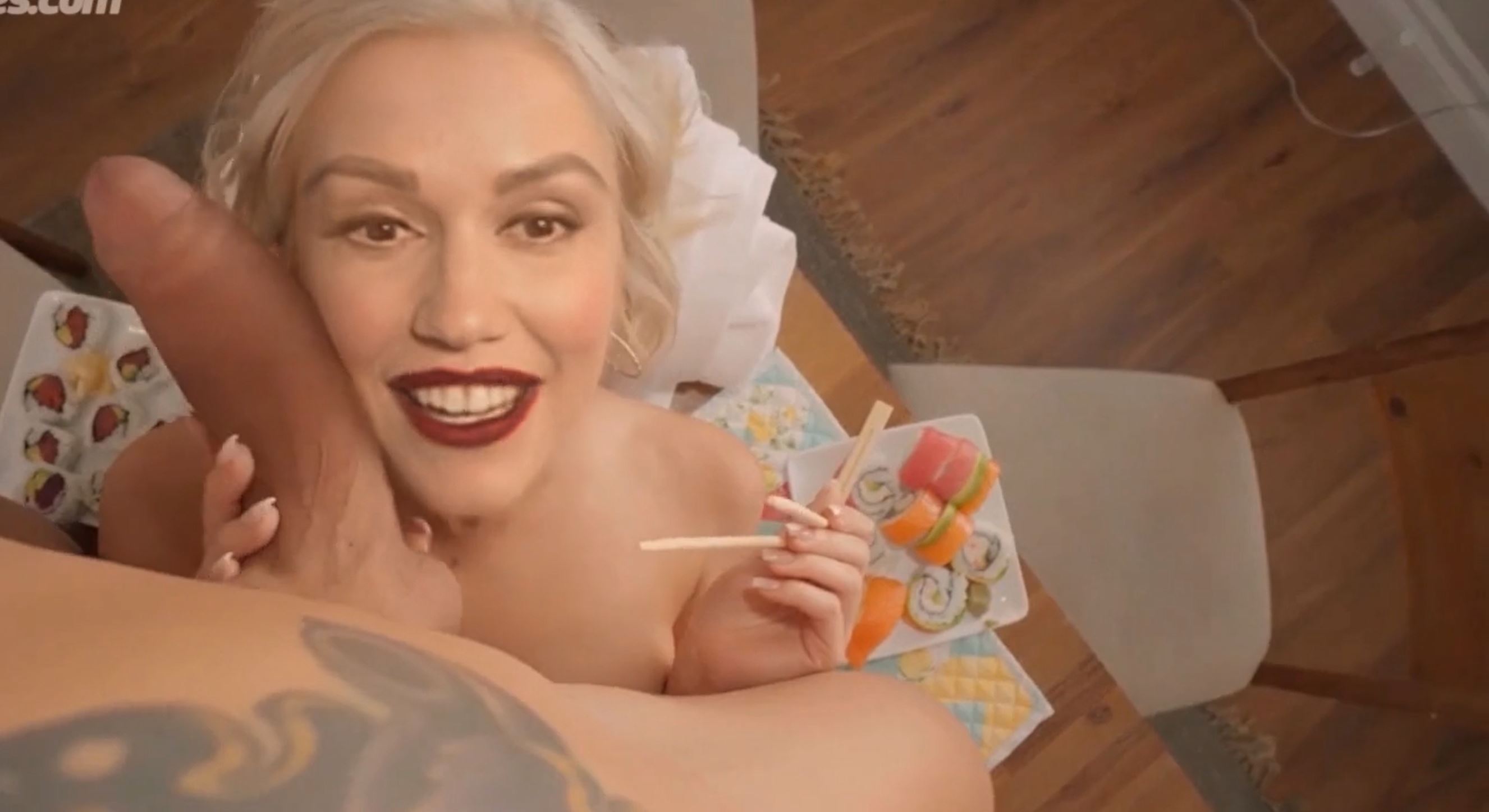 Gwen Stefani is just so damn hot!!!