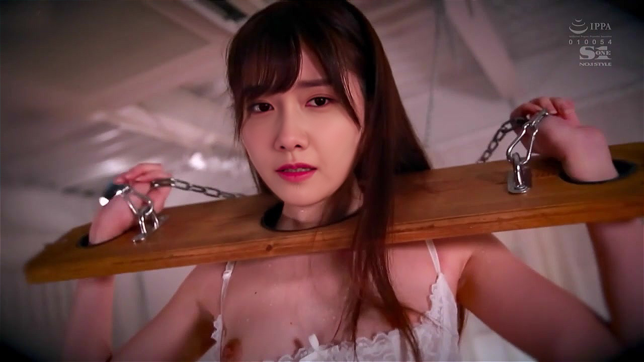 not Girls' Generation Yoona bondage abuse