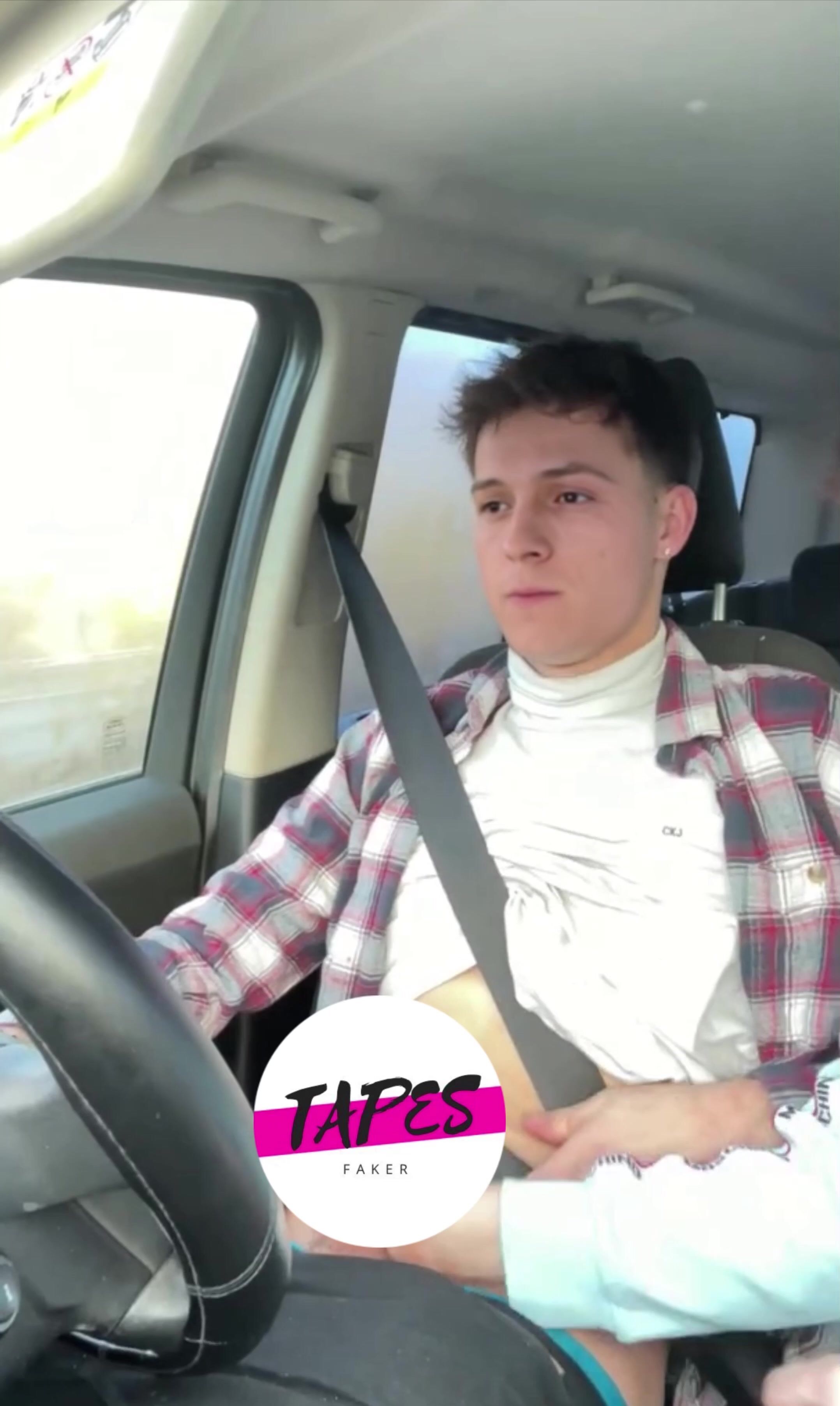 Tom Holland gets a blowjob on his way home… (full paid video 9:30)