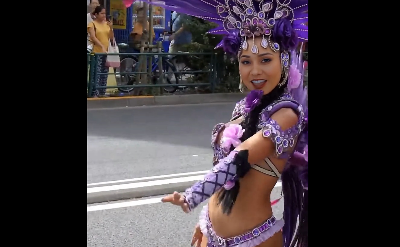 Nikki Limo Carnival Dance